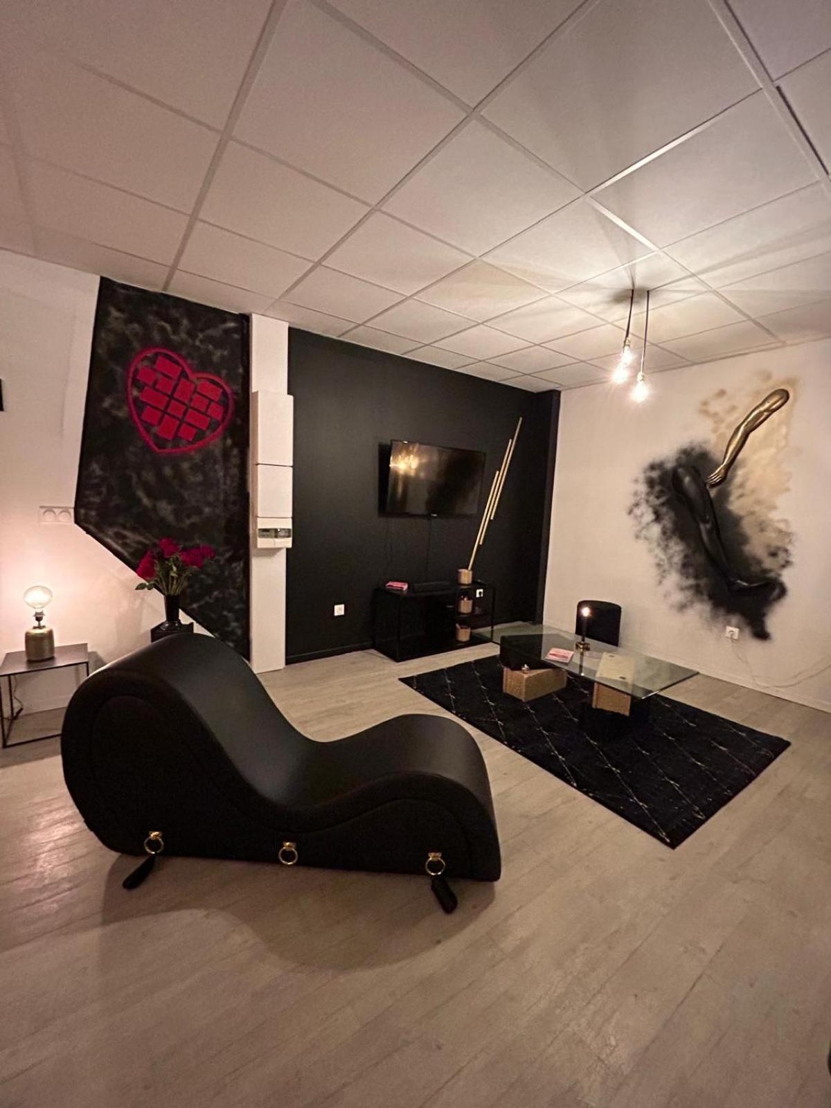 L'Escapade Sensuelle - La Love Room D'Épernay Dış mekan fotoğraf