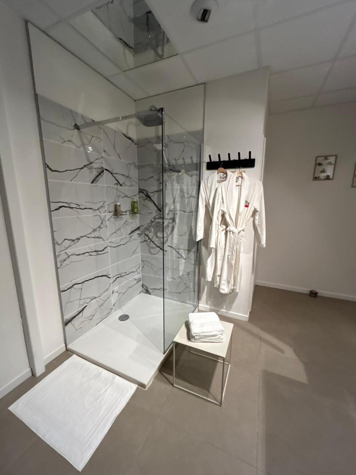 L'Escapade Sensuelle - La Love Room D'Épernay Dış mekan fotoğraf