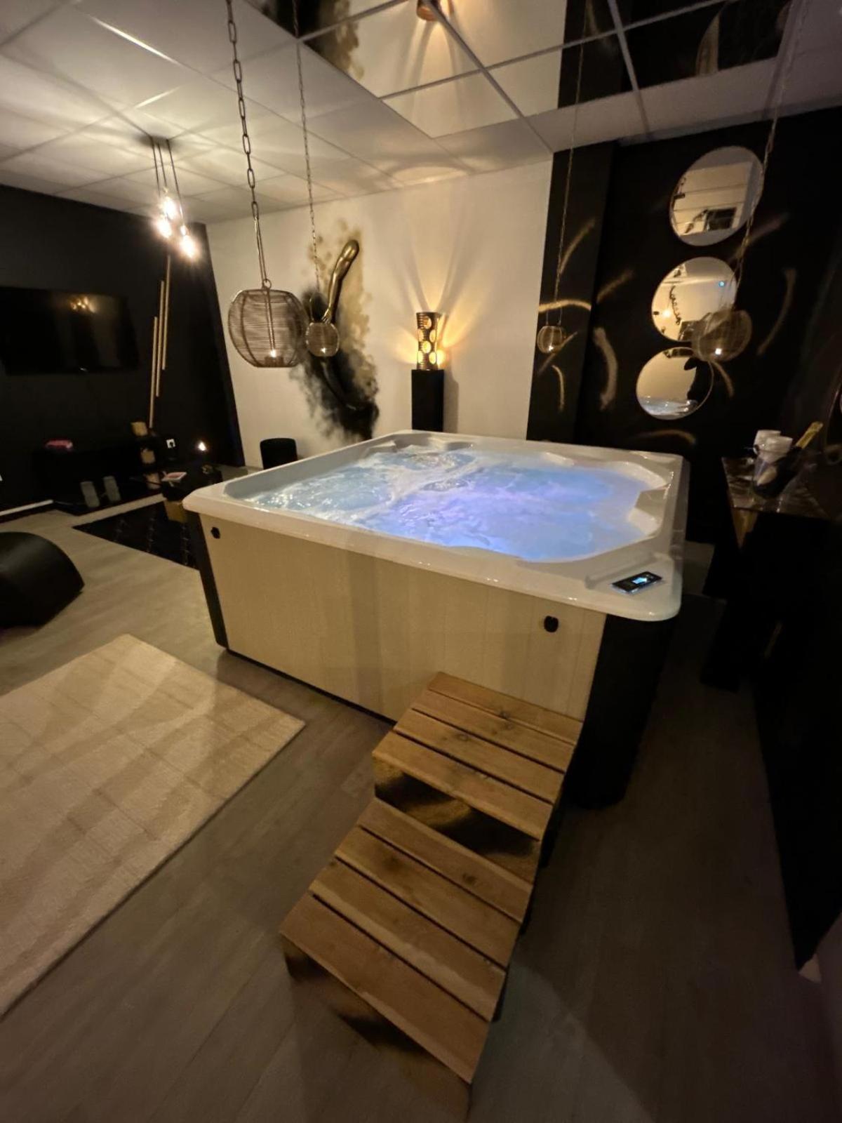 L'Escapade Sensuelle - La Love Room D'Épernay Dış mekan fotoğraf